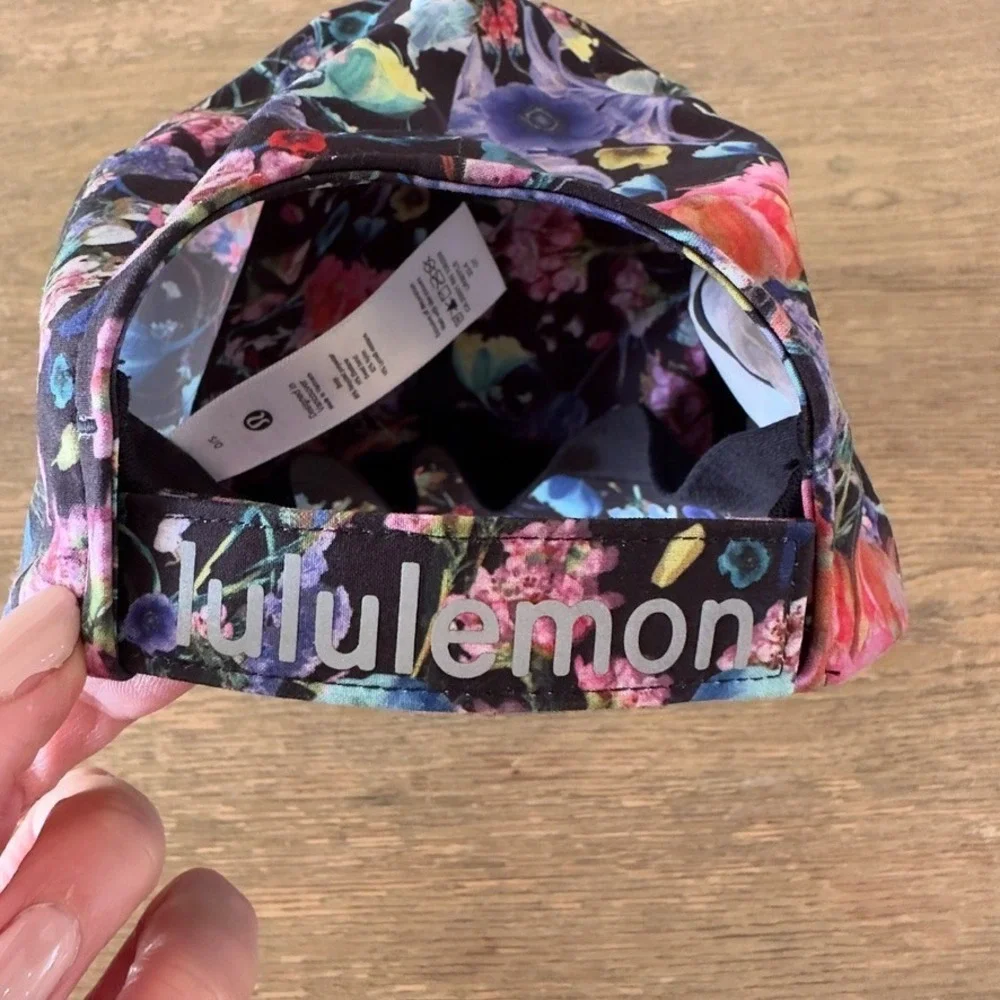 NWOT Lululemon Fast and Free Running Hat-Flowerscope Black Multi-Style# W9EPLS